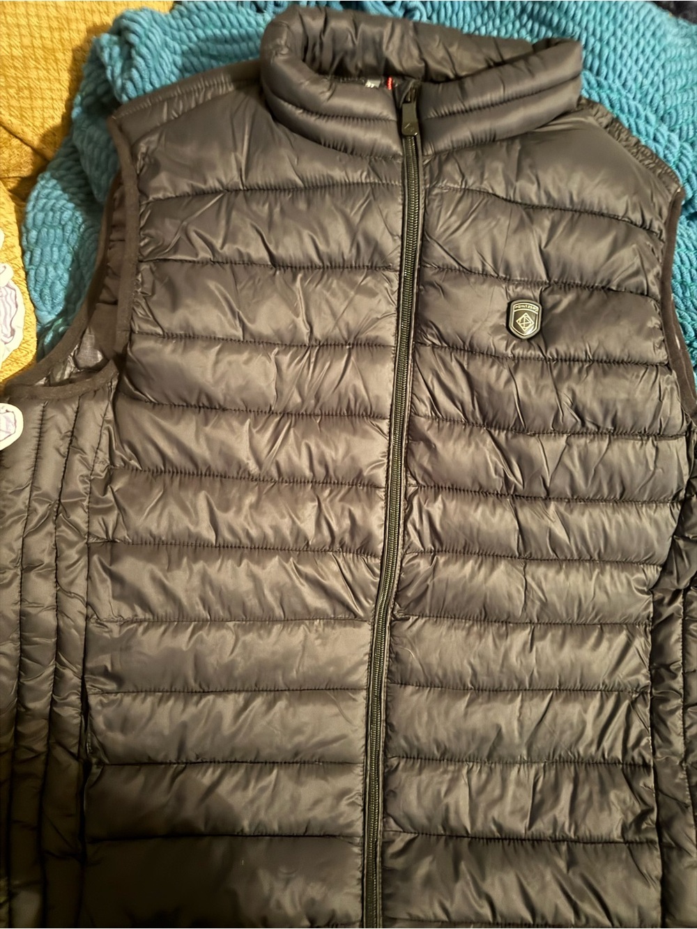 Point zero Canadian collection puffed vest men’s size large